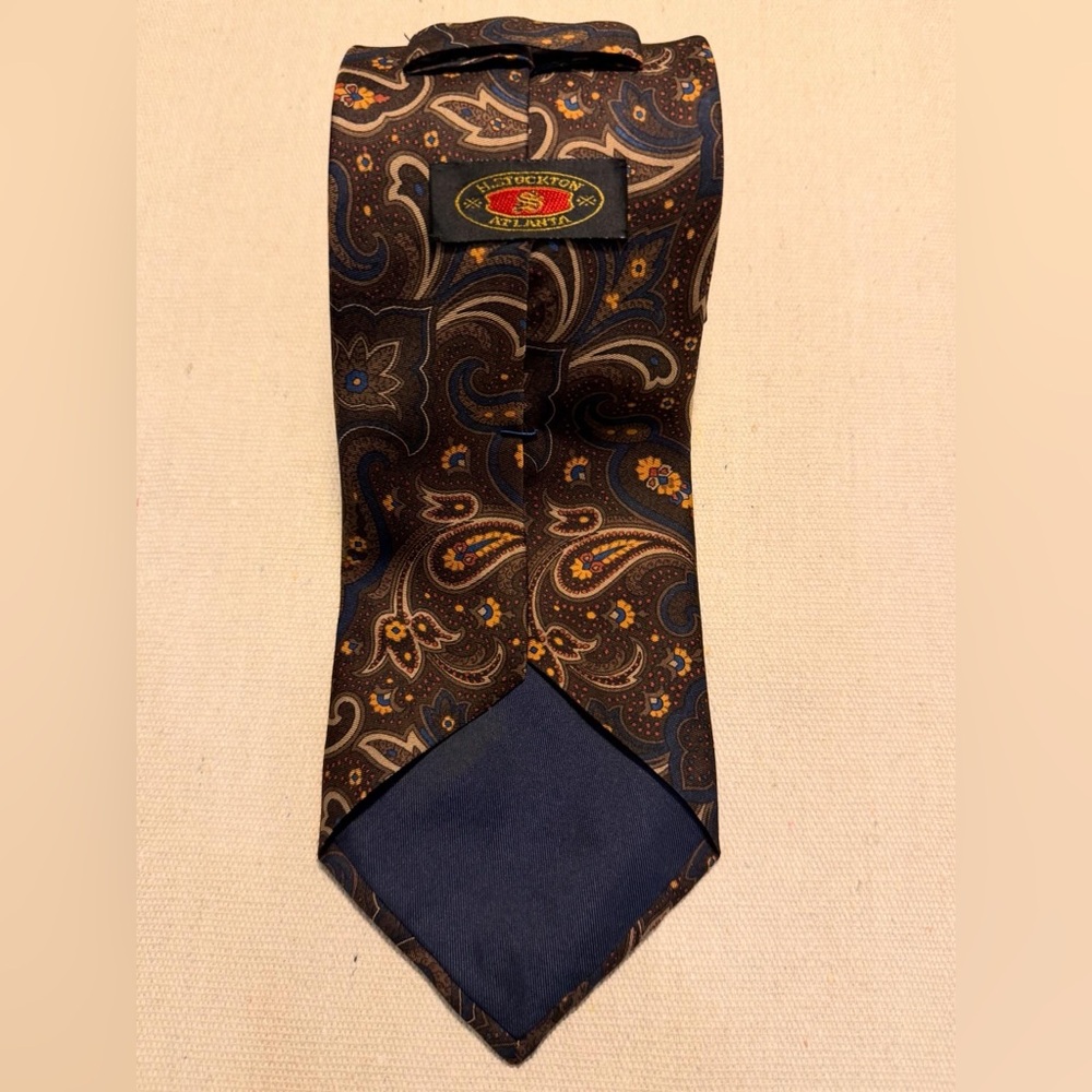 H Stockton Tie Silk Brown Paisley 3.25" Wide 60" Long Italy NEW